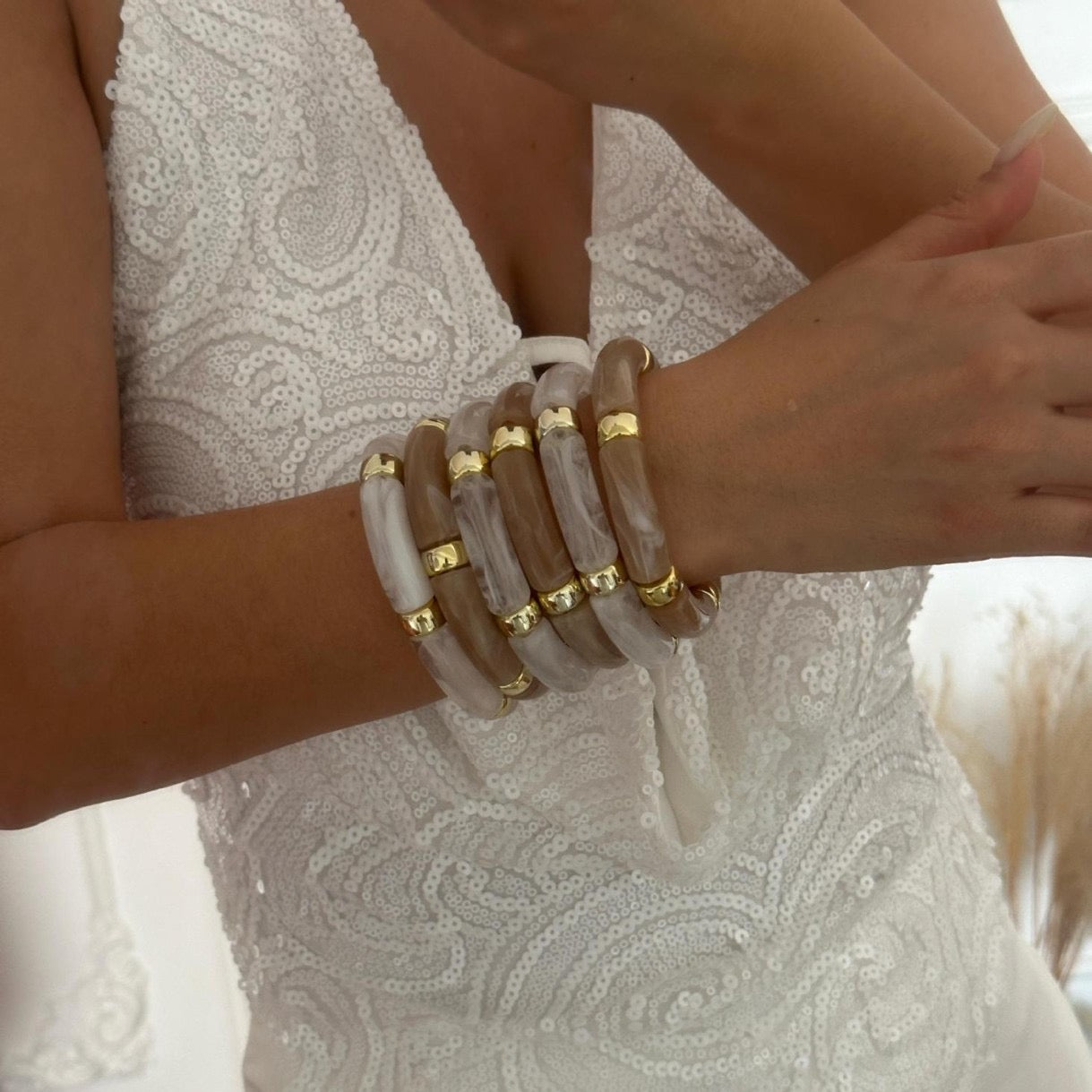 LOT 6 BRACELETS SCULA