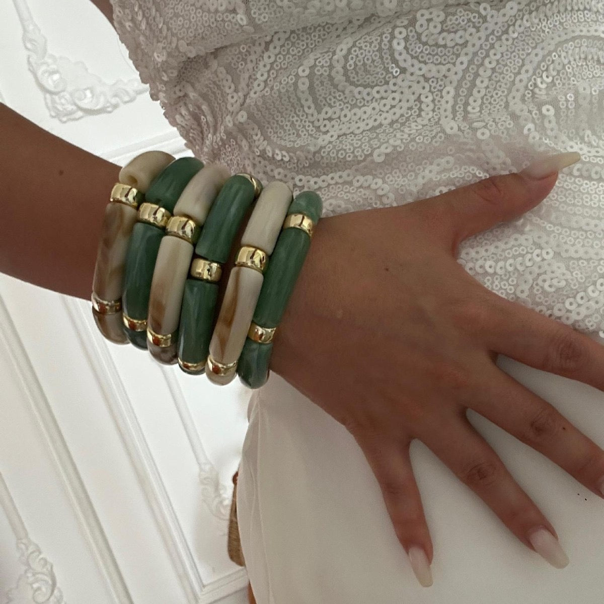LOT 6 BRACELETS SCULA